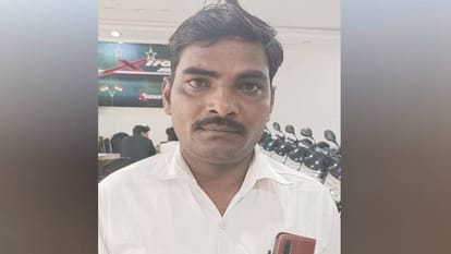 Dead body of former Pradhan found on side of Agra-Lucknow Expressway in Firozabad Police investigating case