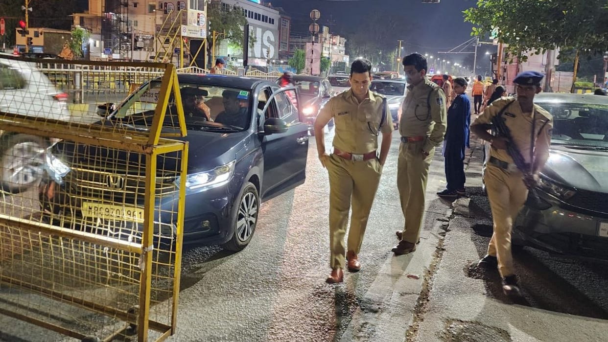 indore news police action in night election 2024