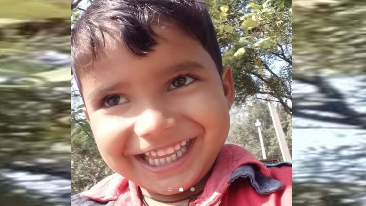 Hardoi: Child going to temple with mother dies after being hit by van