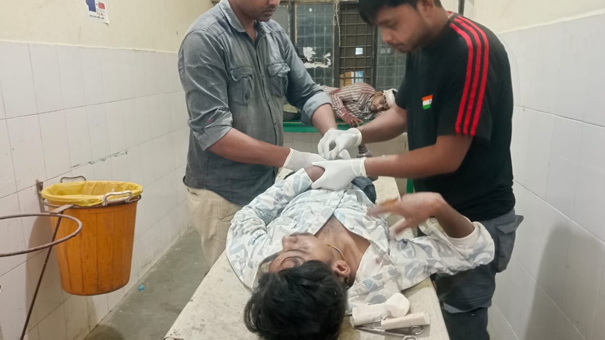 One died in an accident in Bazar Shukl in Amethi.