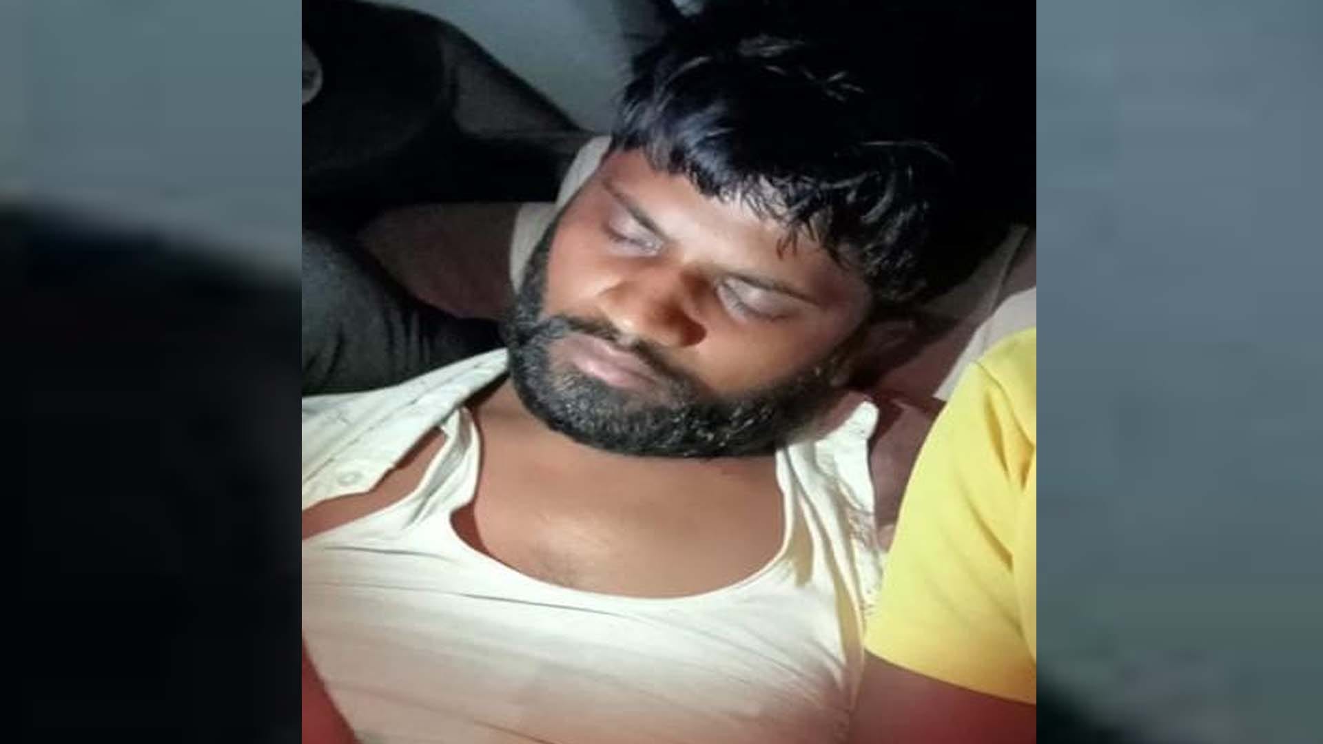 अर्ध बेहोशी की हालत में लूट का शिकार युवक