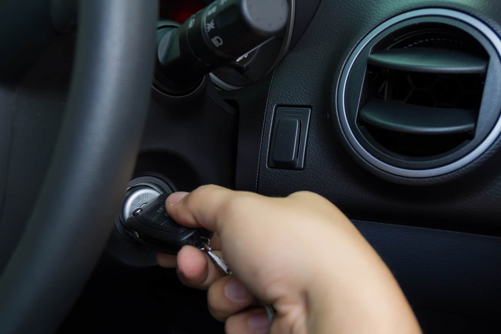 how to protect car from theft car theft safety devices car theft protection car theft prevention tips