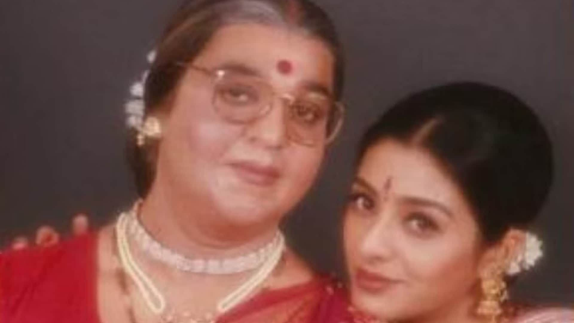 Bollywood Hero who wore saree in films before Allu Arjun pushpa 2 Govinda Ayushmann Khurrana Kamal Haasan
