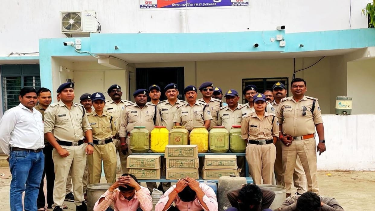 Manpur police seized huge quantity of liquor
