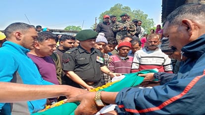 Pradeep last rites were performed with military honors in champawat