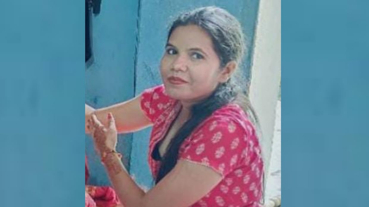 A woman died in doubtful conditions in Para Lucknow.