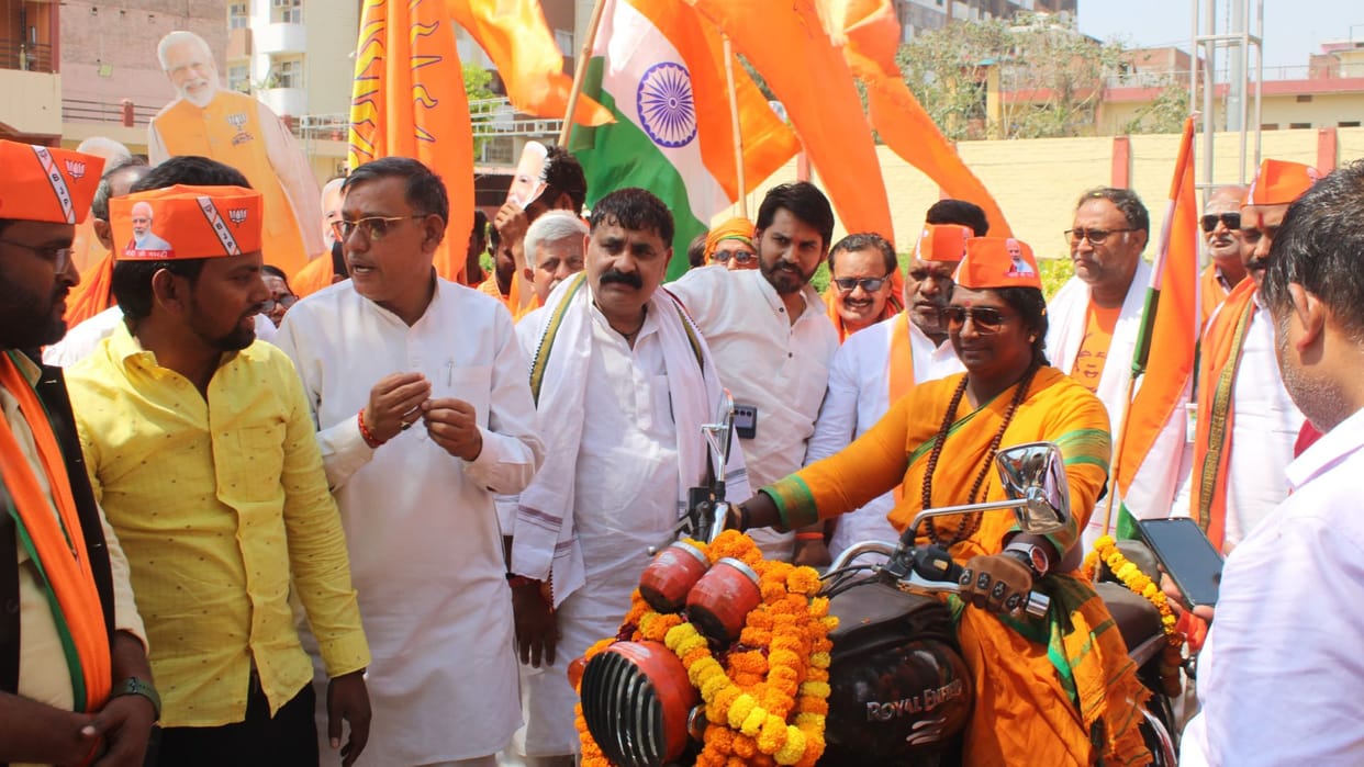 Bullet Rani said, I am feeling proud to in Baba Vishwanath land and Modi Kashi