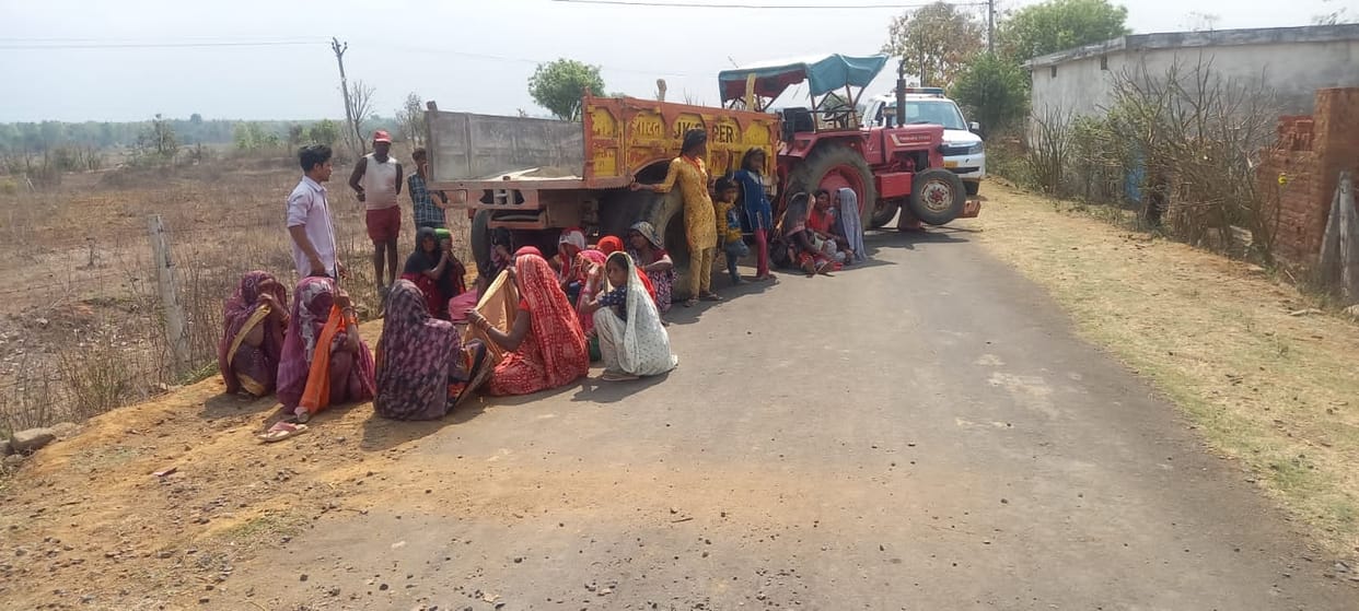 Driver hit by uncontrolled tractor, diesThe accident happened near Chhatwai village of ShadolS