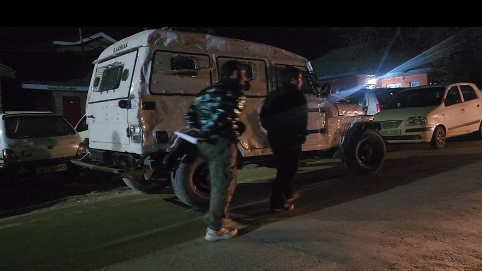 terrorist attacked a non-local driver in the south Kashmir Shopian district