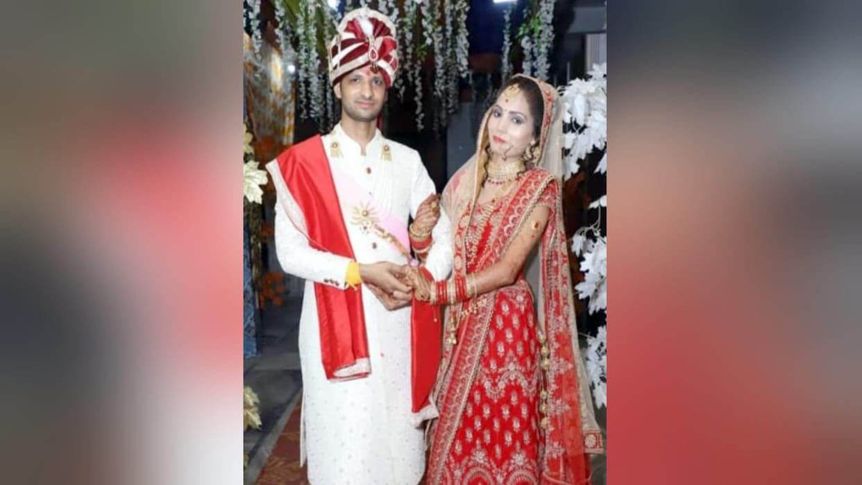 Couple drank poison after eating dal makhani and paneer bhujia in Bijnor, wife died and suicide note recovered