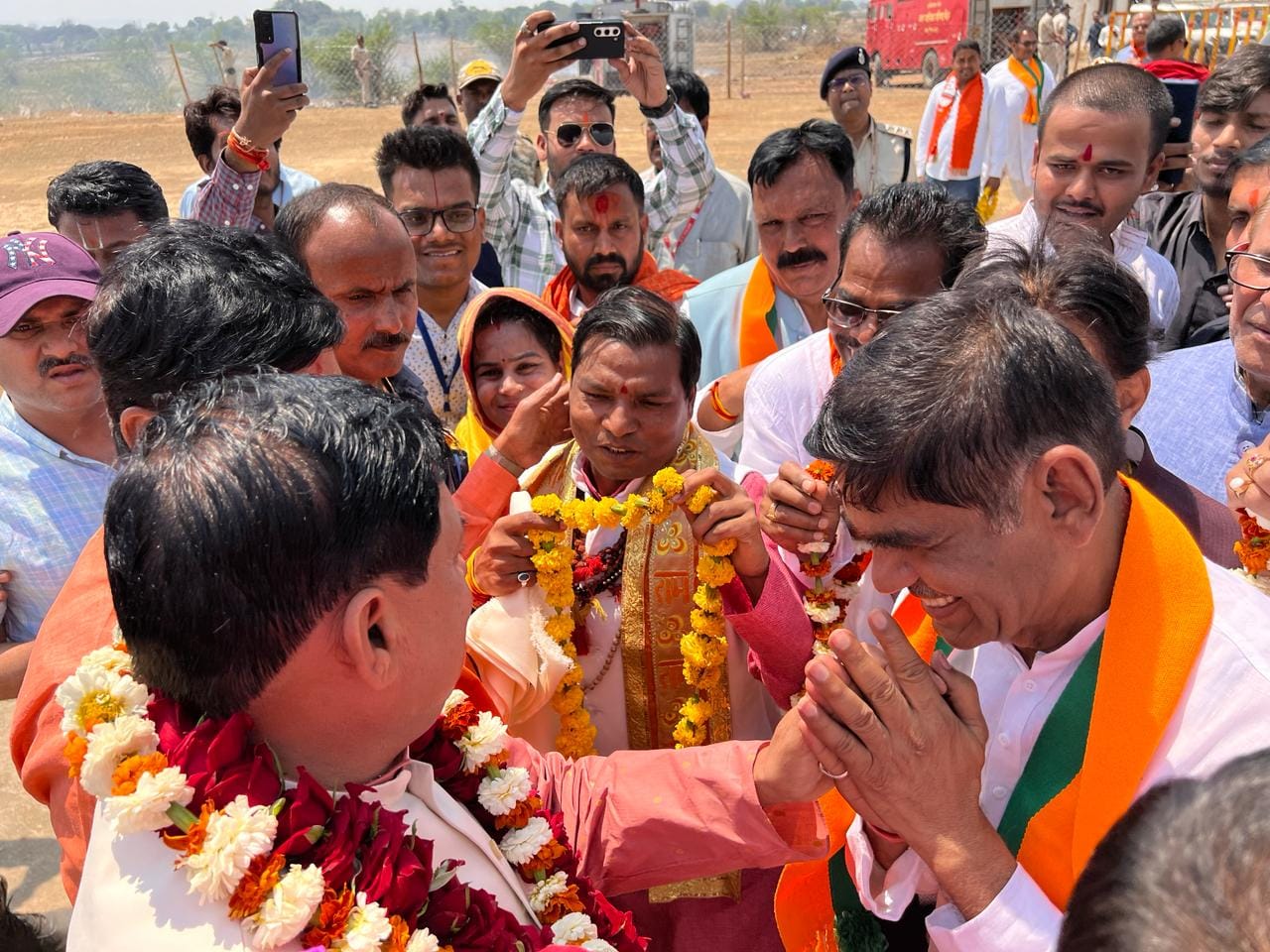 Chaitra Navratri 2024 MP CM Mohan Yadav In Maihar, Sharda Mata Darshan Prayers See Photos