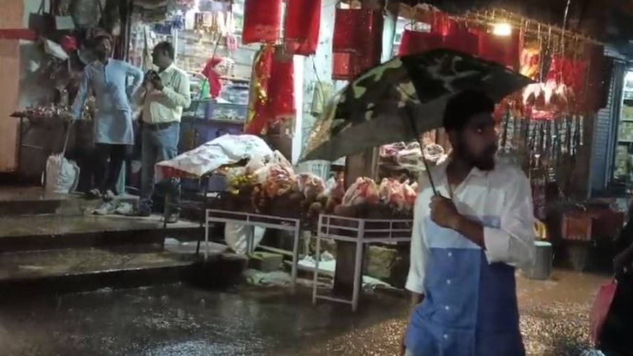 Umaria weather Change in weather heavy sunshine followed by drizzling rain