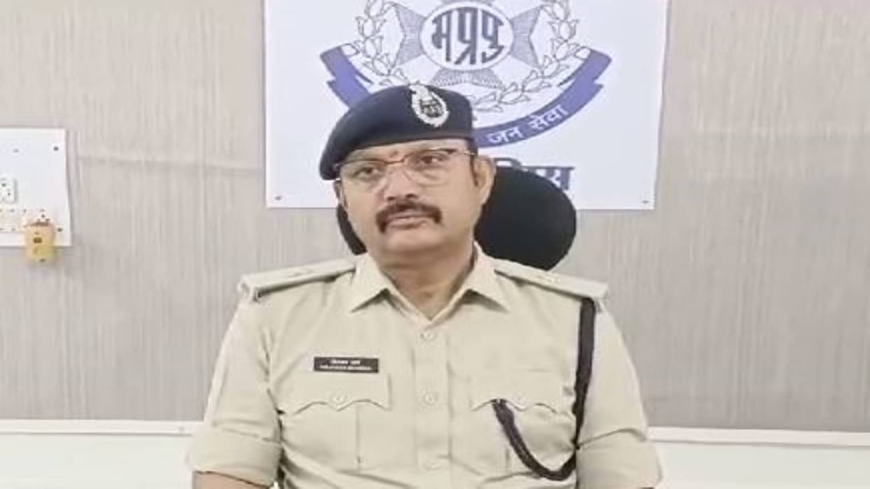 Gwalior News Mother demand for money for drugs was not fulfilled son fatally attacked elderly