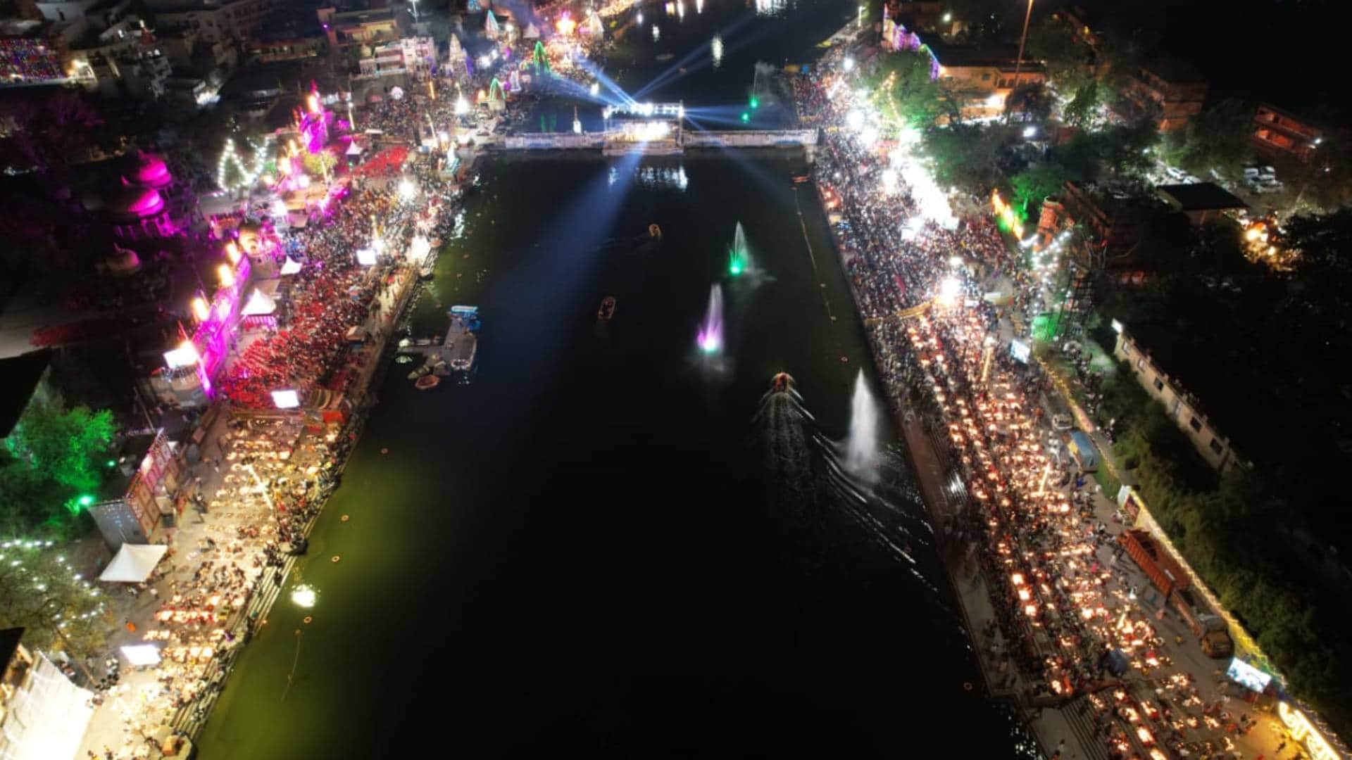 Shiv Jyoti Arpanam Ujjain Shipra ghats illuminated with five lakh 51 thousand lamps see photos
