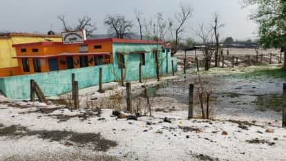 Rain In MP Hail rained havoc from sky view like Shimla-Manali was seen in village of Betul