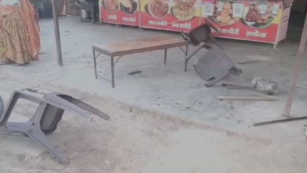 Alwar News: In a minor dispute, sticks and rods were used, miscreants opened fire, police is investigating