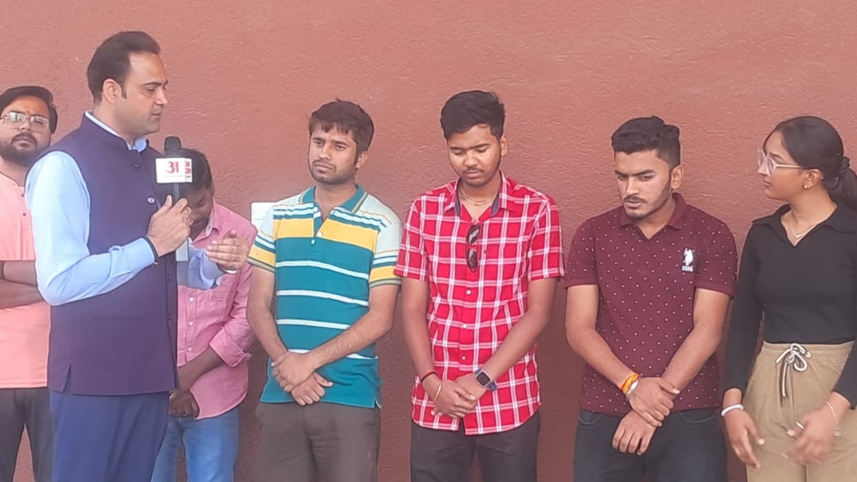 Satta Ka Sangram Bhopal Youth Talk About Lok Saha Election Issues