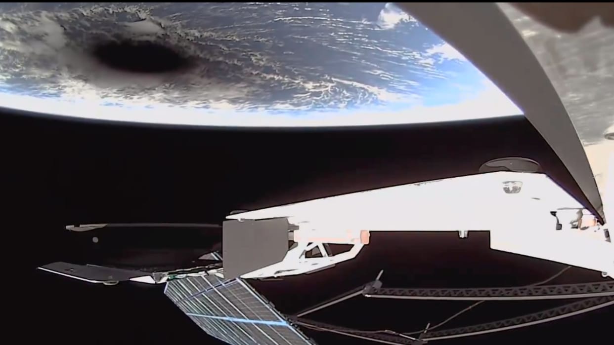 Solar Eclipse Space: Solar Eclipse From Space 2024 Nasa Big Black Shadow On The Earth Starlink