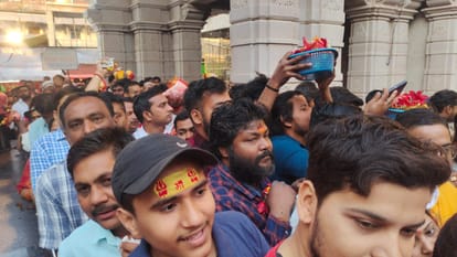 Navratri 2024 First Day Devotees Gathered In Vindhyachal dham see video and photos