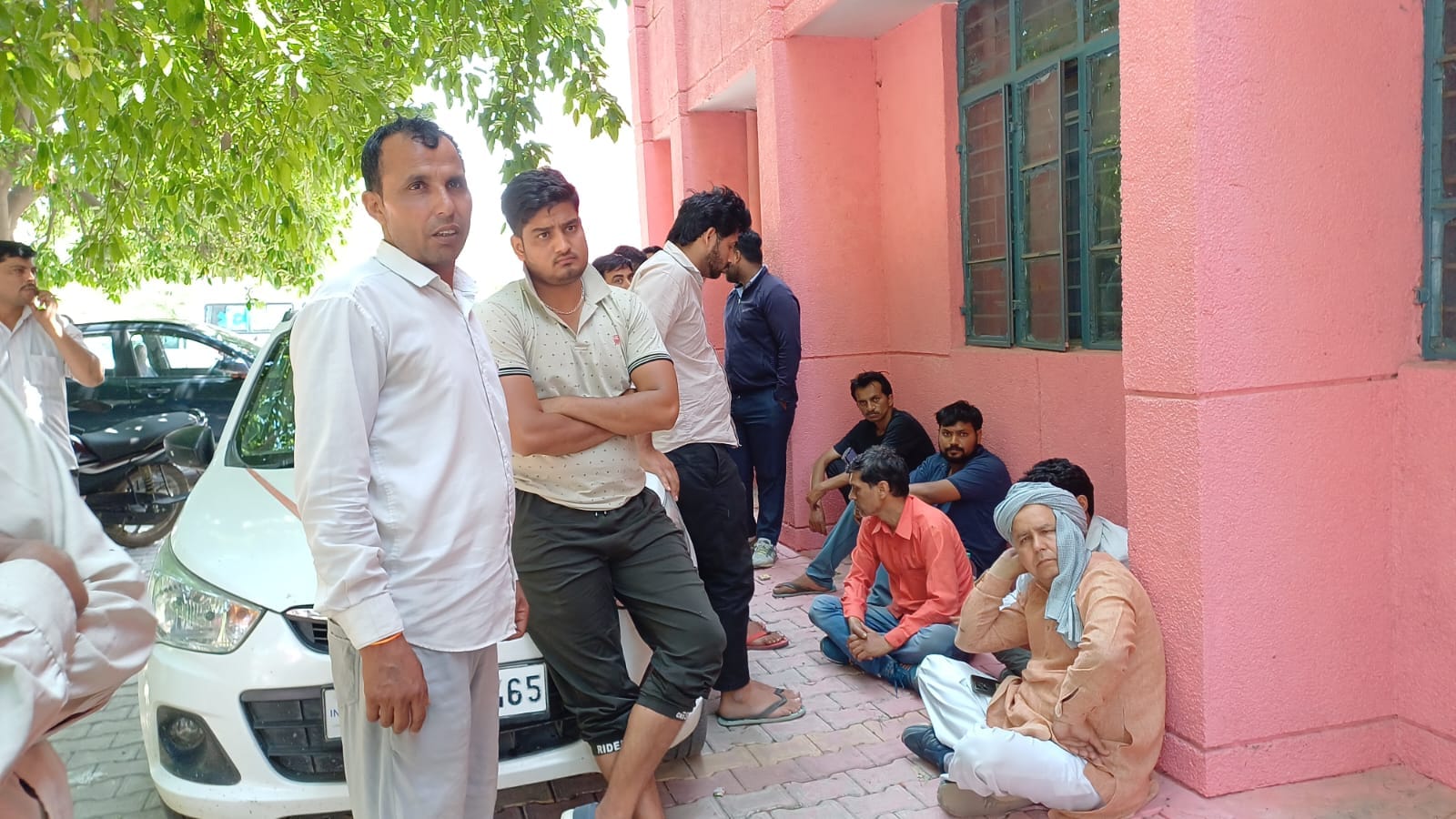 Blast in town of Baghpat and people nearby were scared of loud explosion, see pictures