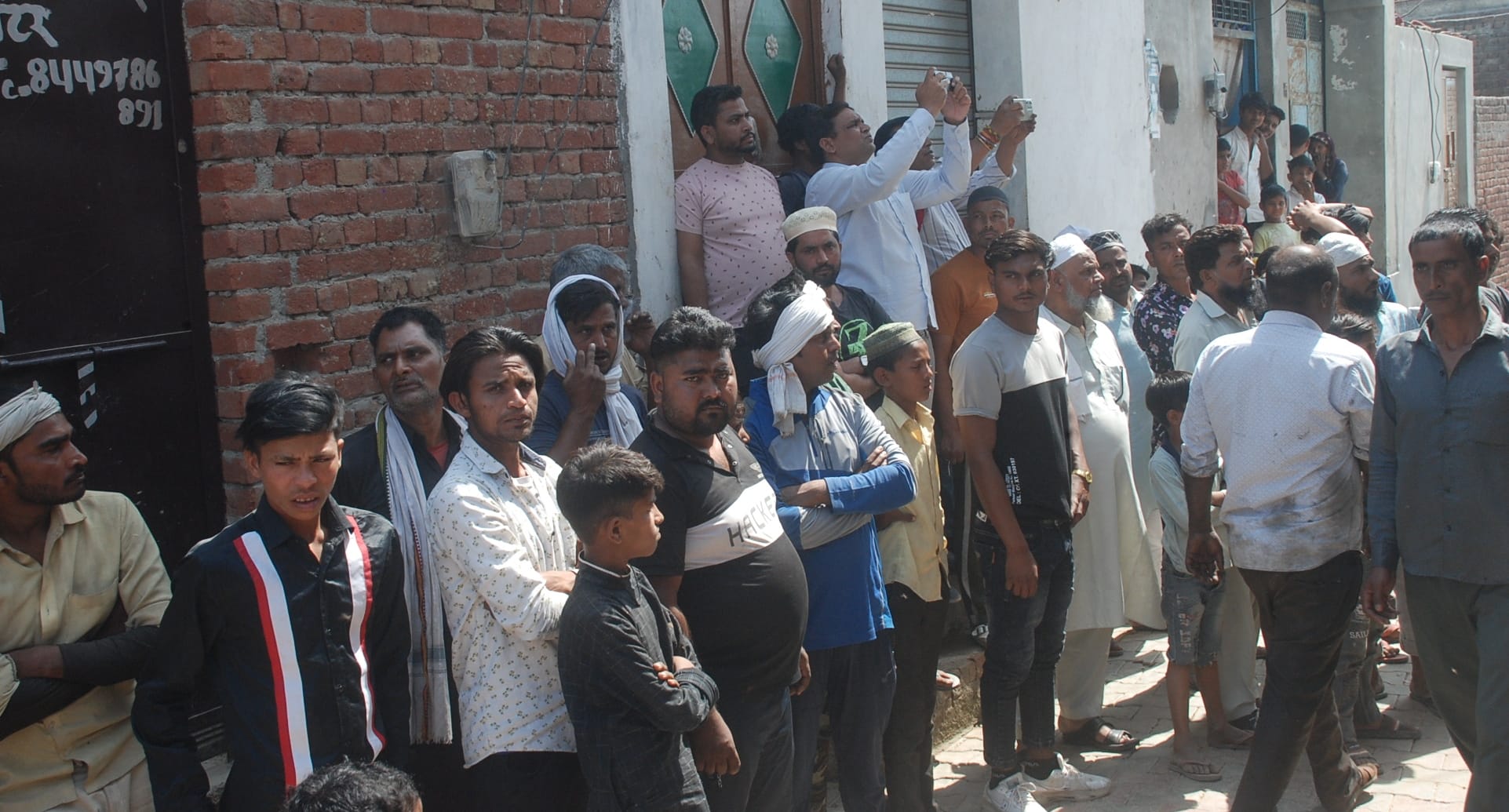 Blast in town of Baghpat and people nearby were scared of loud explosion, see pictures