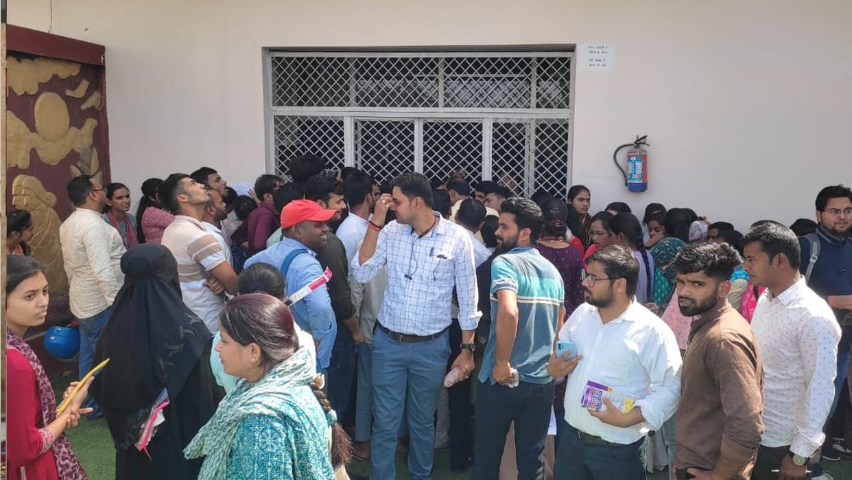 The students of Gorakhpur University demonstrated at the gate itself because they could not give the examinati