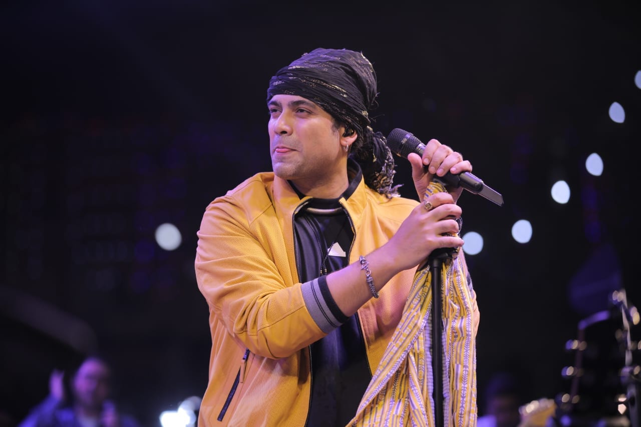 Bollywood Singer concert Controversy of Diljit Dosanjh Jubin Nautiyal Aditya Narayan Arijit Singh Sonu Nigam