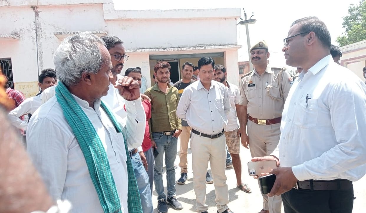Block Secretary of Kisan Union consumed poison, was protesting against RCC Centre, quarreled with Tehsildar
