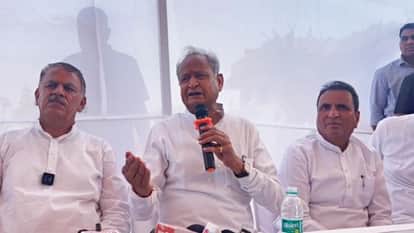 LS Polls: Ashok Gehlot says Democracy is in danger, Constitution is being torn to pieces, taunt on PM Modi