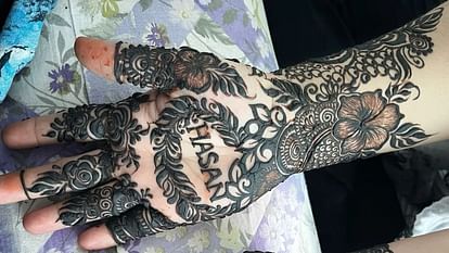 Eid Mehndi Designs 2024 simple mehndi design front hand 2024