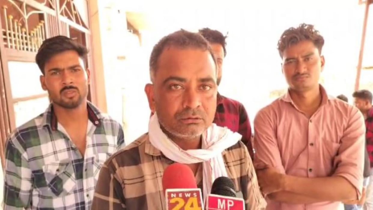 Morena dacoit Pappu Lohia again active in Chambal demanded terror tax from person doing plotting
