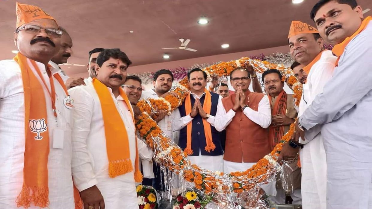 MP Lok Sabha Polls Shivraj Singh worshiped Mother Vijayasan Devi addressed BJP workers