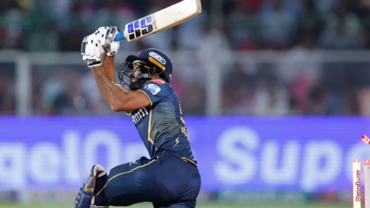 RR vs GT IPL Live Score: Rajasthan Royals vs Gujarat Titans Match Scorecard Updates