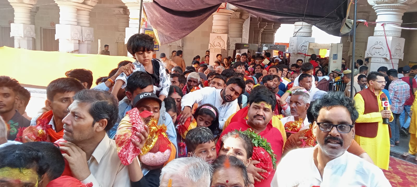 Vindhyachal temple Photos of Devotees worshipped on second day of Navratri
