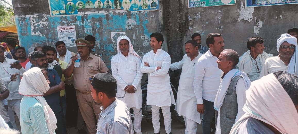 Azamgarh child death case painful story of Funeral of four innocent child