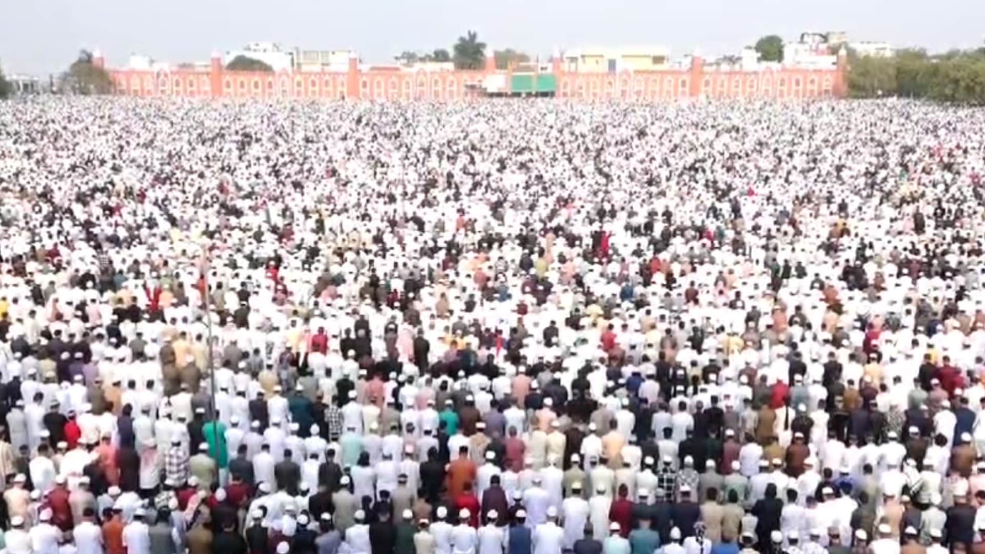 Eid Ul Fitr Namaz At Eidgah Maidan Bhopal, Muslims Celebrated Eid