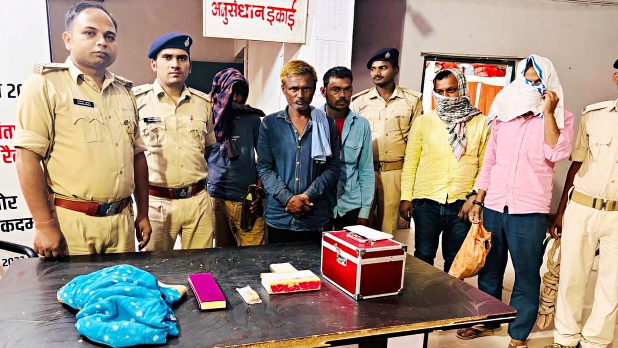 Bihar: Balloon sellers in Arrah used to commit theft at night, police arrested five members of gang