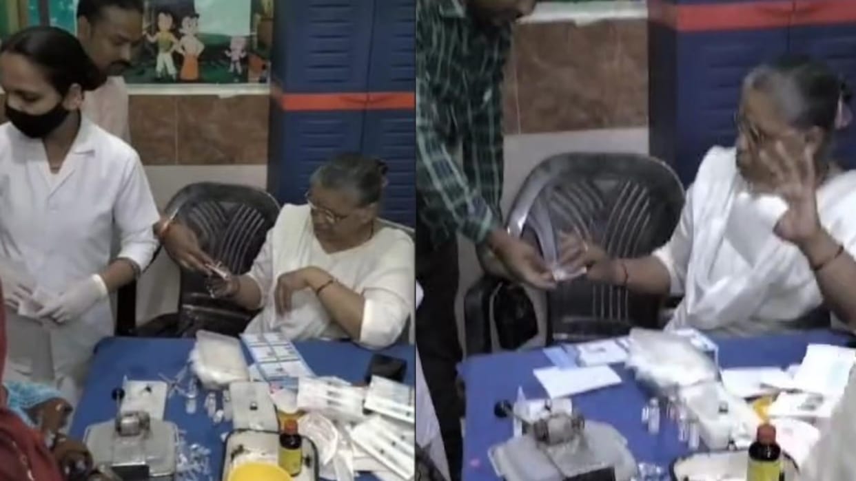 Bihar News: Money charged for vaccination in Sitamarhi Sadar Hospital,video viral