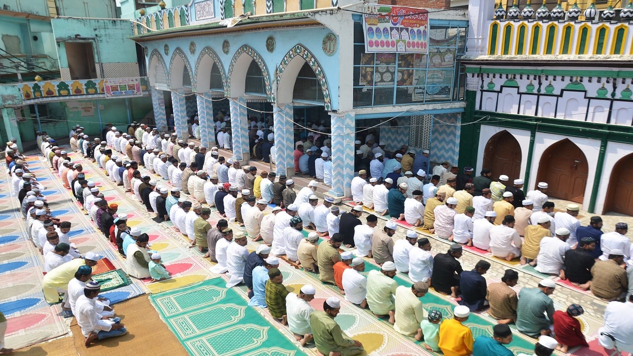 eid ul fitr celebrations in bareilly see photos