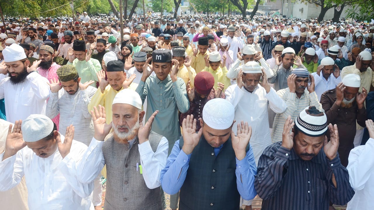 eid ul fitr celebrations in bareilly see photos