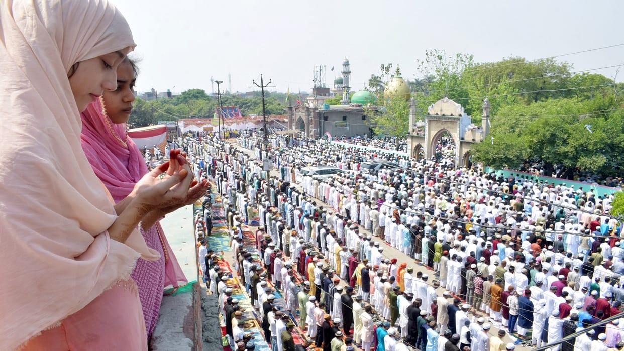 eid ul fitr celebrations in bareilly see photos