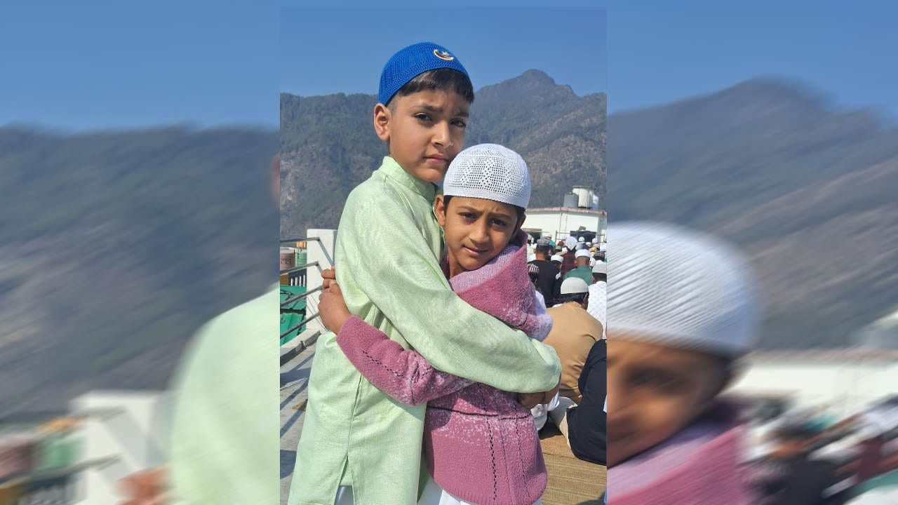 Eid mubarak eid prayers offered in Dehradun Uttarakhand watch Photos