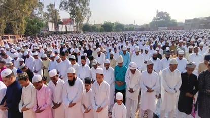 Namaz and fasting people offer Eid prayers amid tight security in Agra