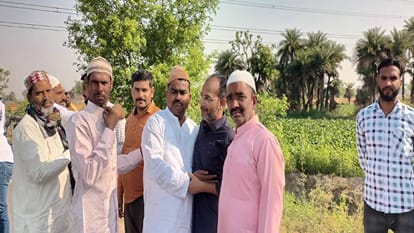 Namaz and fasting people offer Eid prayers amid tight security in Agra