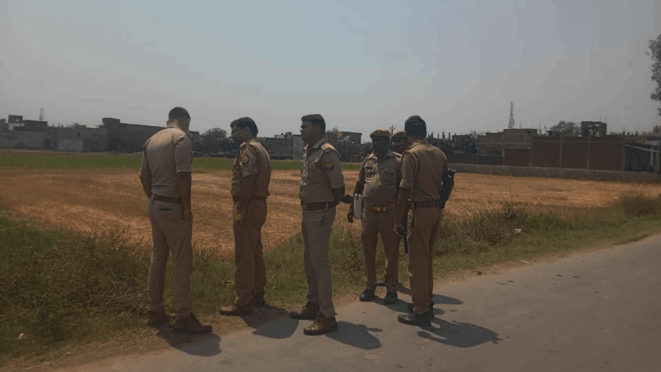 Police revealed relations in Deoria acid attack case