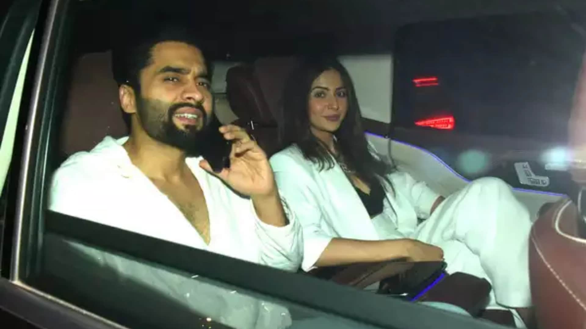 Akshay Kumar Bade Miyan Chote Miyan Screening Riteish Deshmukh Genelia Siddharth Anand Tiger Shroff Disha