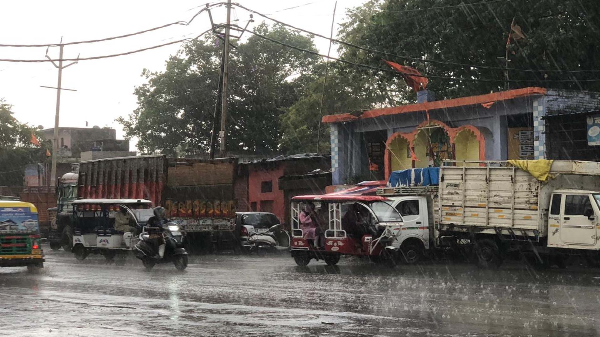 Weather Update: Low pressure of air in Bangladesh will cause rain in Kanpur for two days