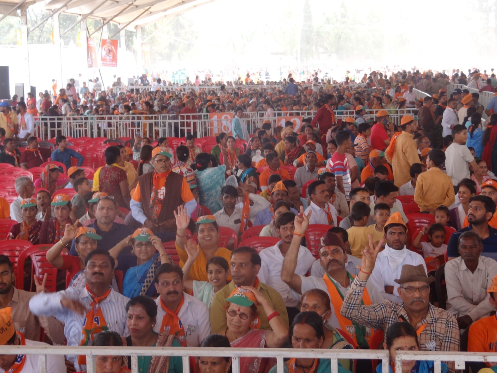 Lok Sabha Elections 2024 PM Modi Play Hudka and Pray to Devta to address voters from Garhwal to Haridwar