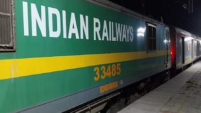 Railway Schedule Of 11 Special Trains Released For Mahakumbh, Will Operate From Subedarganjल - Amar Ujala Hindi News Live - Railway:महाकुंभ के लिए 11 विशेष ट्रेनों का शेड्यूल जारी, सूबेदारगंज, छिवकी और