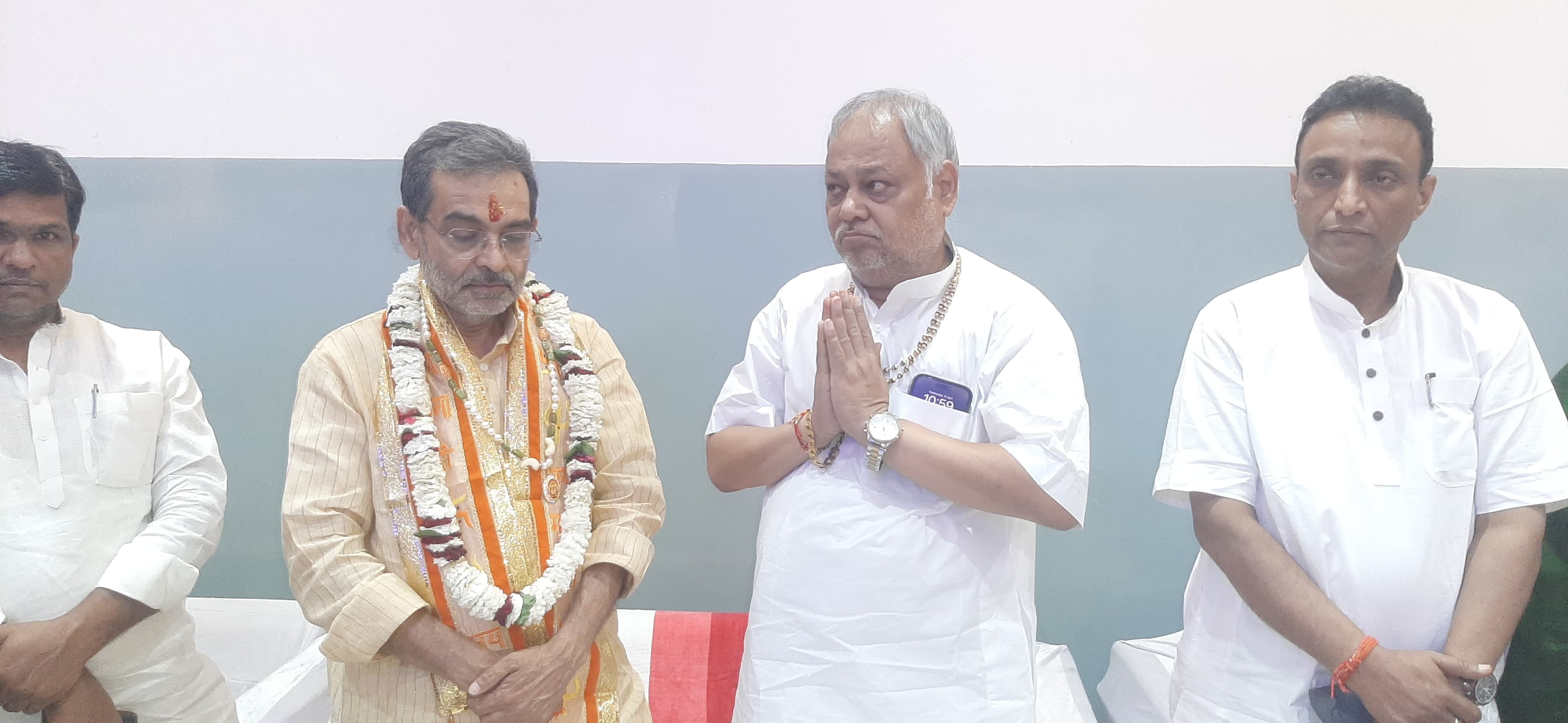 पवन सिंह की घोषणा के बाद उपेंद्र कुशवाहा ने रोहतास लौटकर मीडिया से बात की।